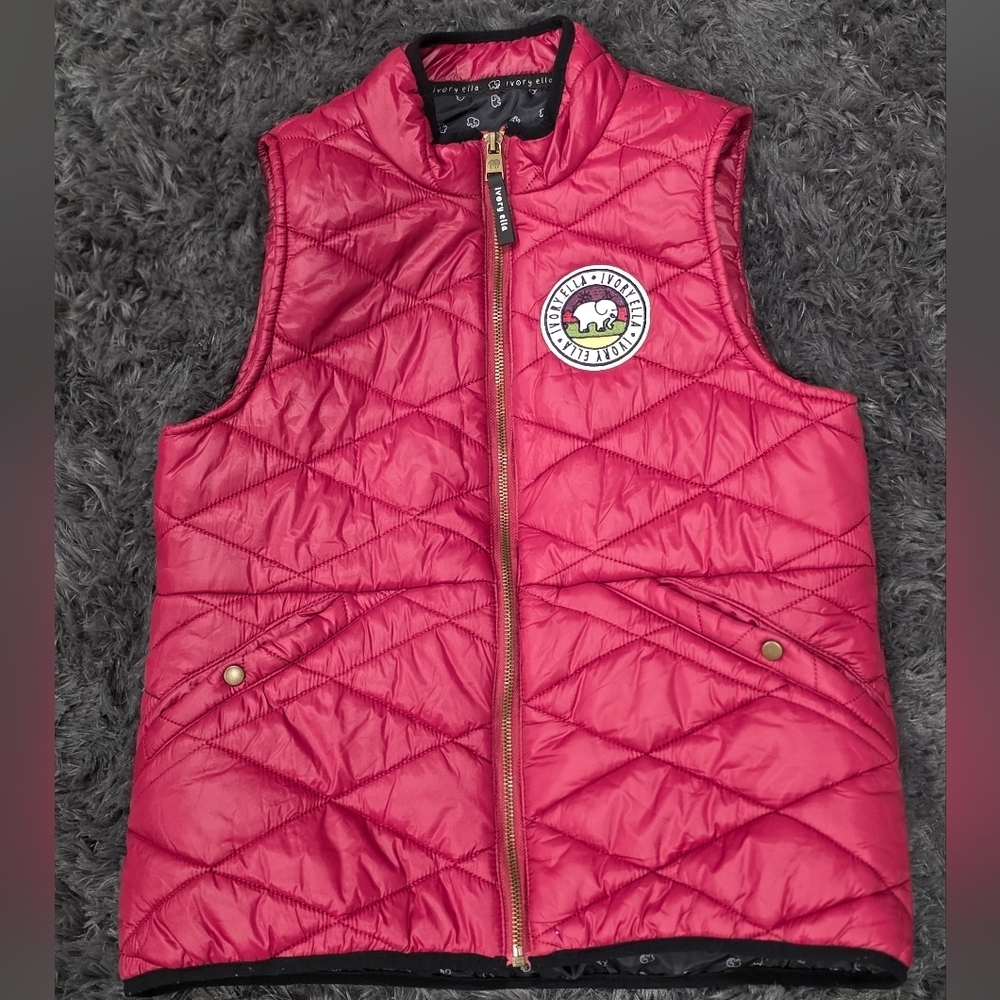 Ivory Ella - Red Vest. Size S